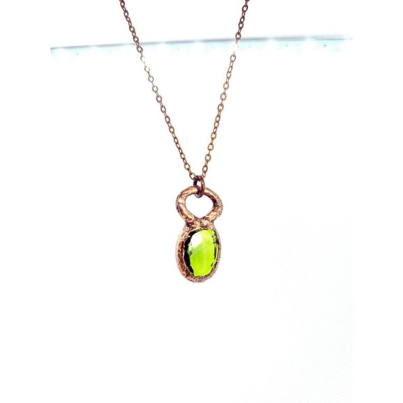 Green Crystal Necklace - Picture 4 of 12